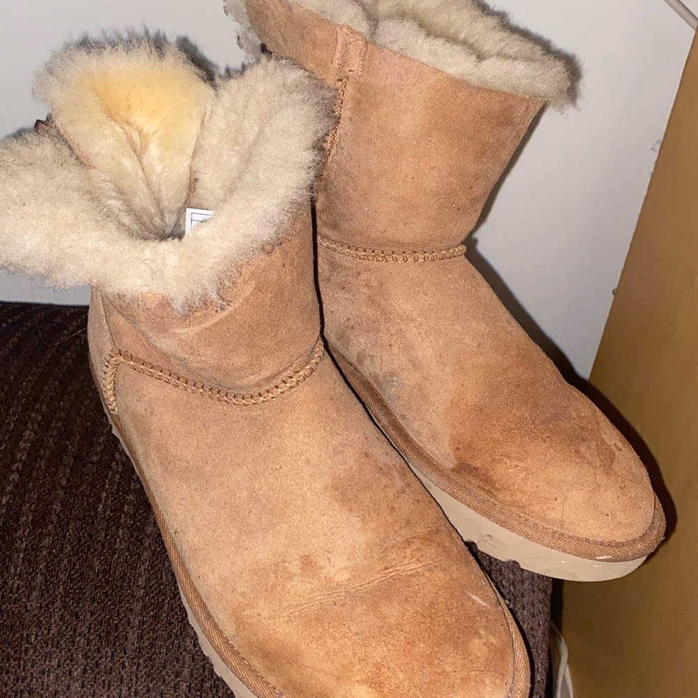 Uggs bows
